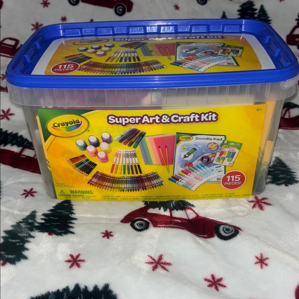 Crayola Super Art & Craft Kit - Blue‎ and Yellow - Picture 2 of 8